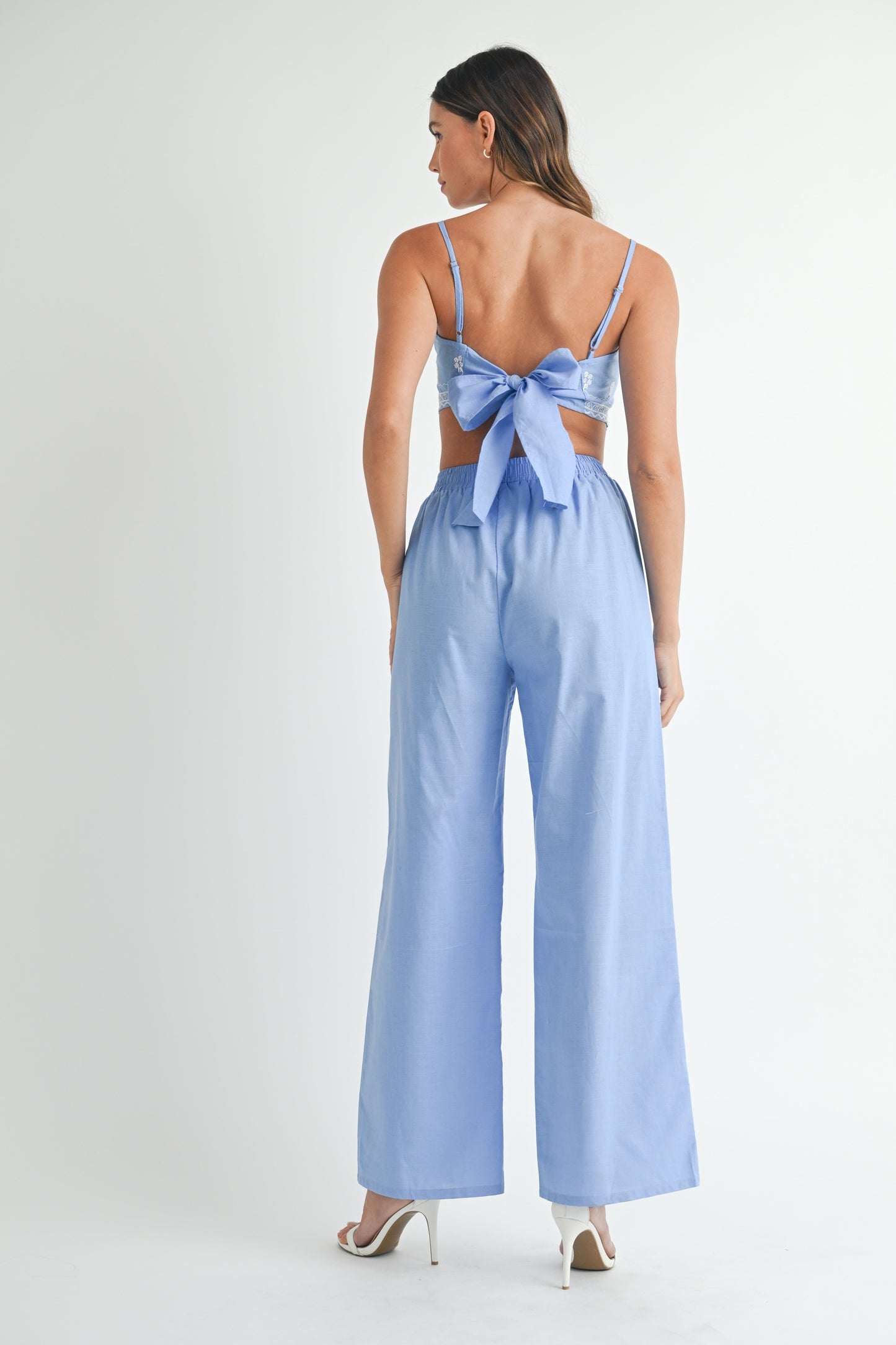 Fashion Summer Strap Periwinkle White Floral Embroidery Back Tie-Up Crop Top