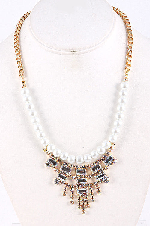 Rhinestone Statement Pearl Necklace