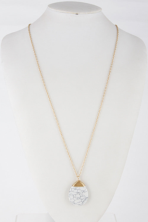 Elegant White Tear Drop Stone Gold Necklace