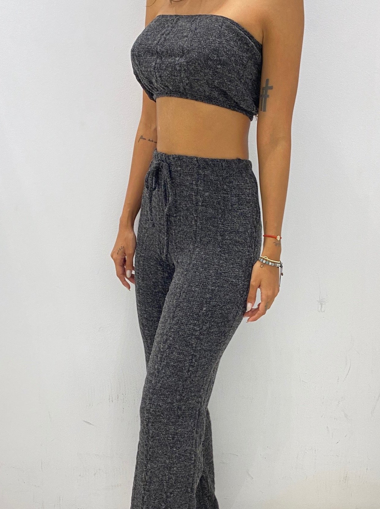 Fashion Black Strapless Crochet Crop Top