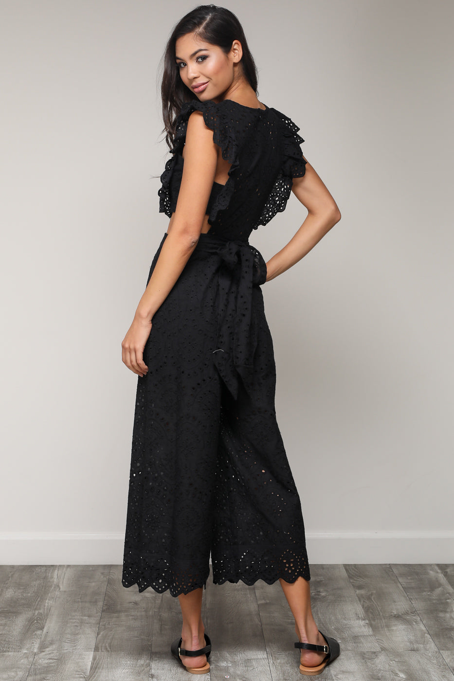 Elegant Black Lace Jumpsuit Cut Out with Band Sleeve Detailed