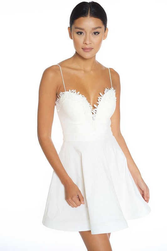 Elegant V Neck Lace Flare White Dress EDITE MODE Elegant V Neck Lace Flare White Dress EDITE MODE