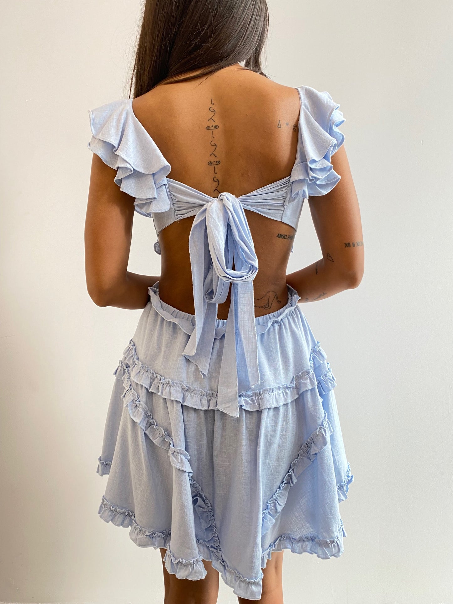 Elegant Summer Light Blue V-Neck Ruffle Cut-Out Back Tie-Up Dress with Band Sleeve Detailed