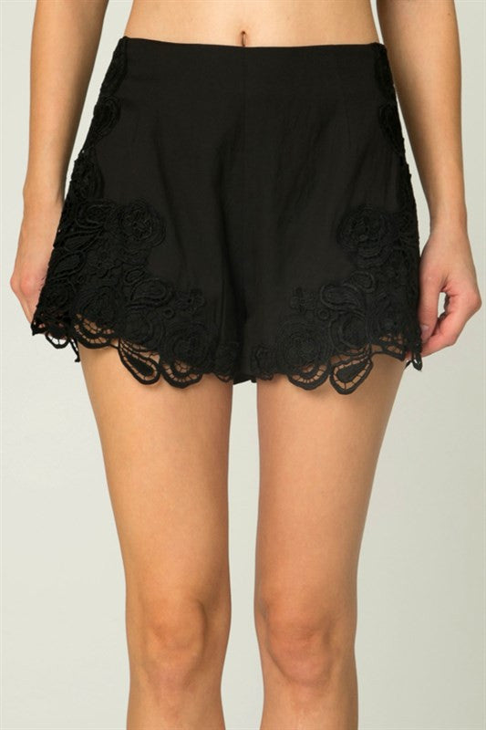 Elegant Detail Black Crochet Short