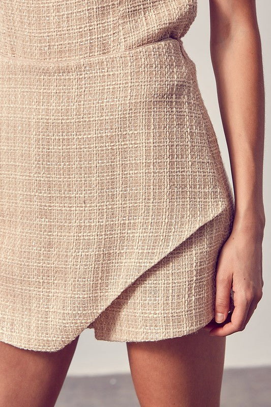 Elegant Beige Textured Detailed Skort