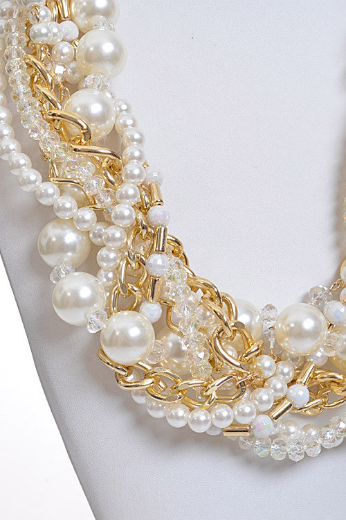 Elegant Mixed Pearl And Chain Gold Necklace