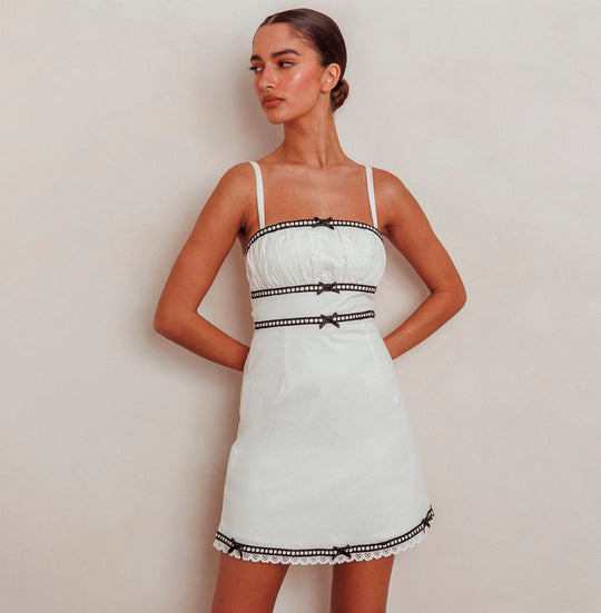 Fashion Strap White Contrast Bow Detailed Mini Dress