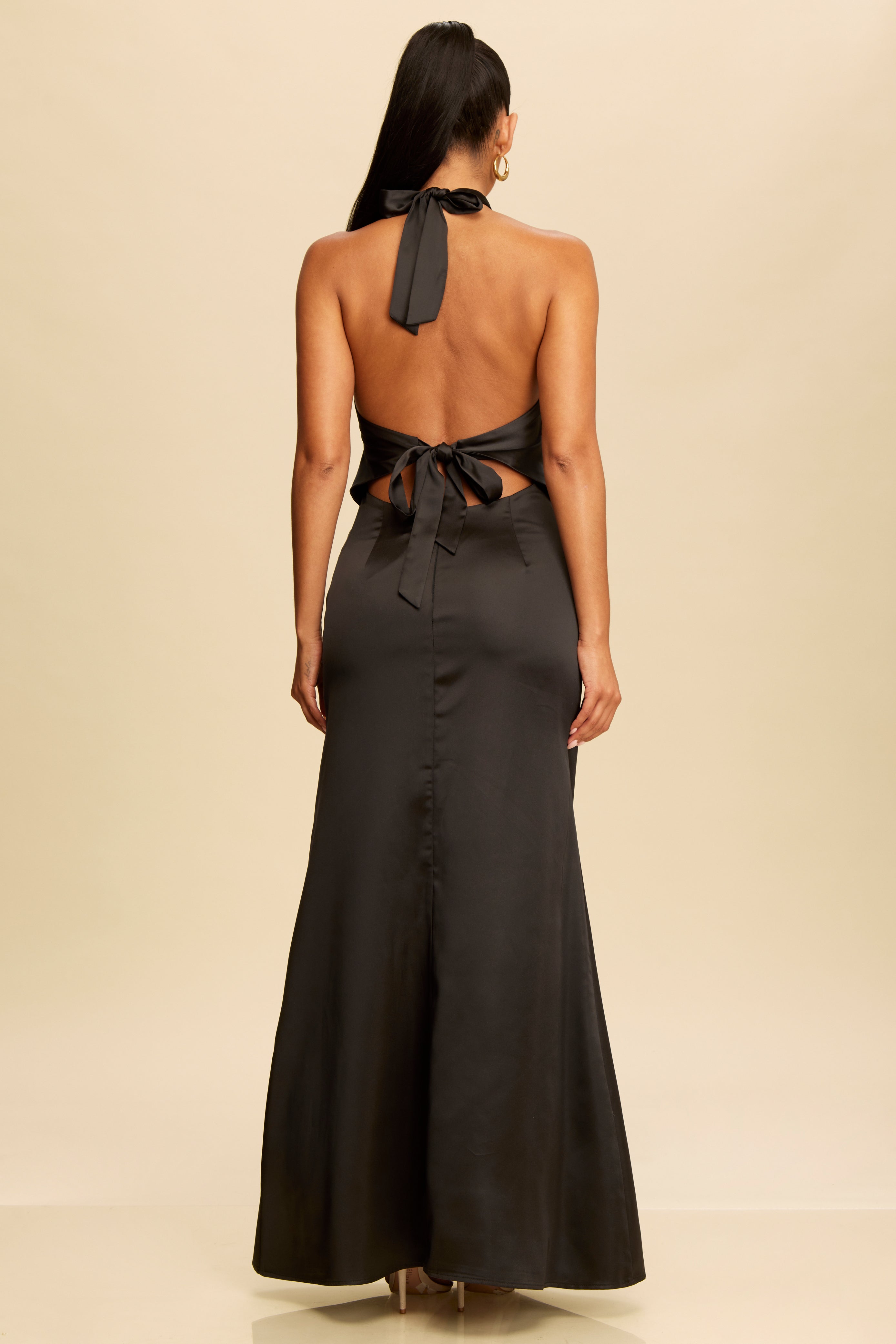 Elegant Halter Black Satin Maxi Dress Open Back Tie-Up