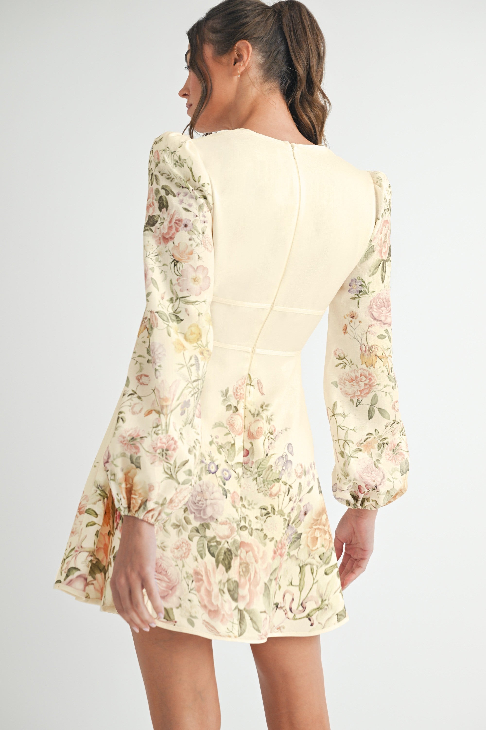 Elegant Cream Floral Print V-Neck Ruffle Mini Dress with Puffy Long Sleeve L / Cream Elegant Cream Floral Print V-Neck Ruffle Mini Dress with Puffy Long Sleeve L / Cream