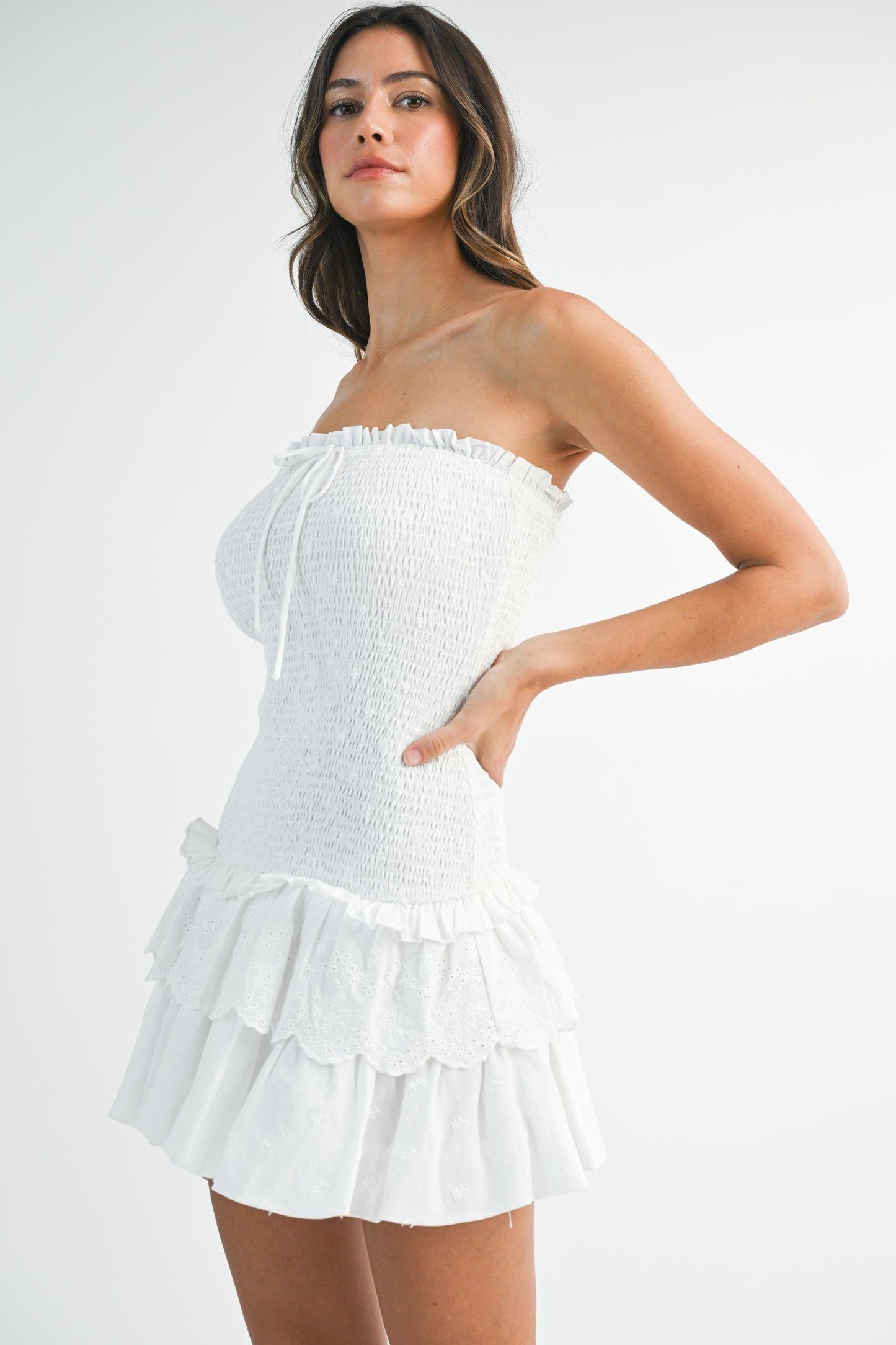 Fashion Summer Strapless White Elastic Ruffle Layered Eyelet Floral Lace Detailed Tube Mini Dress