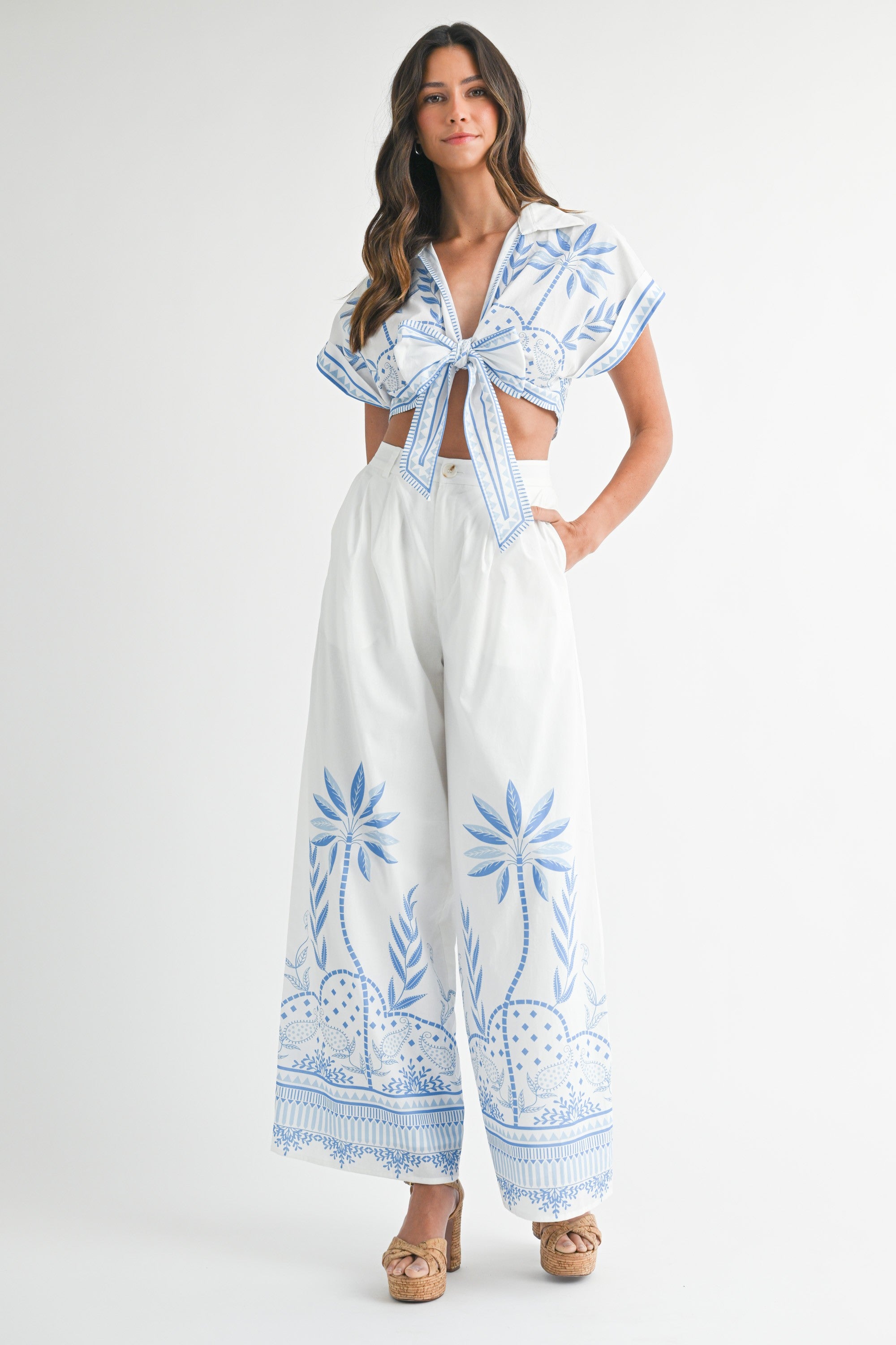 Fashion Summer White Blue Floral Print Front Tie-Up Crop Top