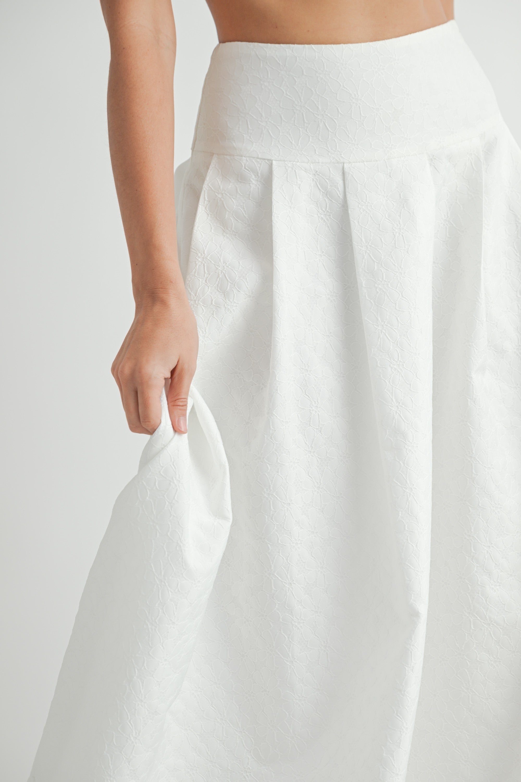 Elegant Off White Floral Textured Detailed High Waisted Midi Skirt