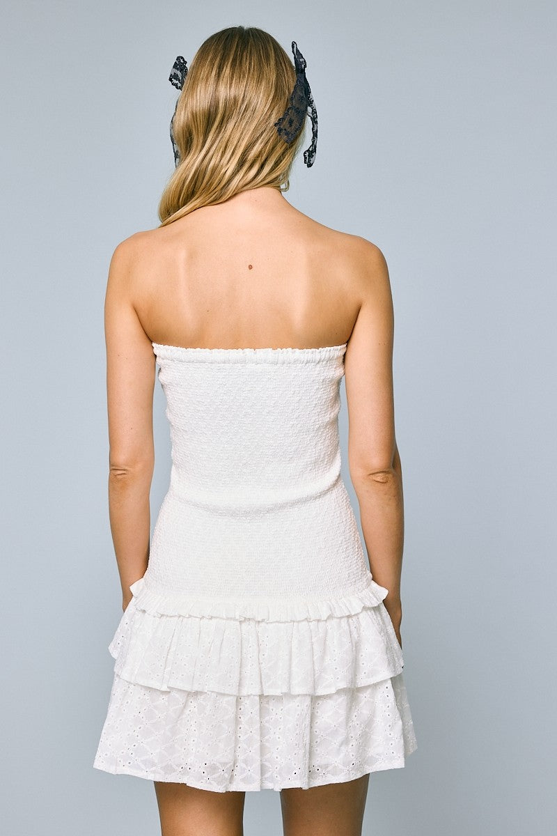 Fashion Summer Strapless White Elastic Ruffle Layered Eyelet Lace Detailed Tube Mini Dress