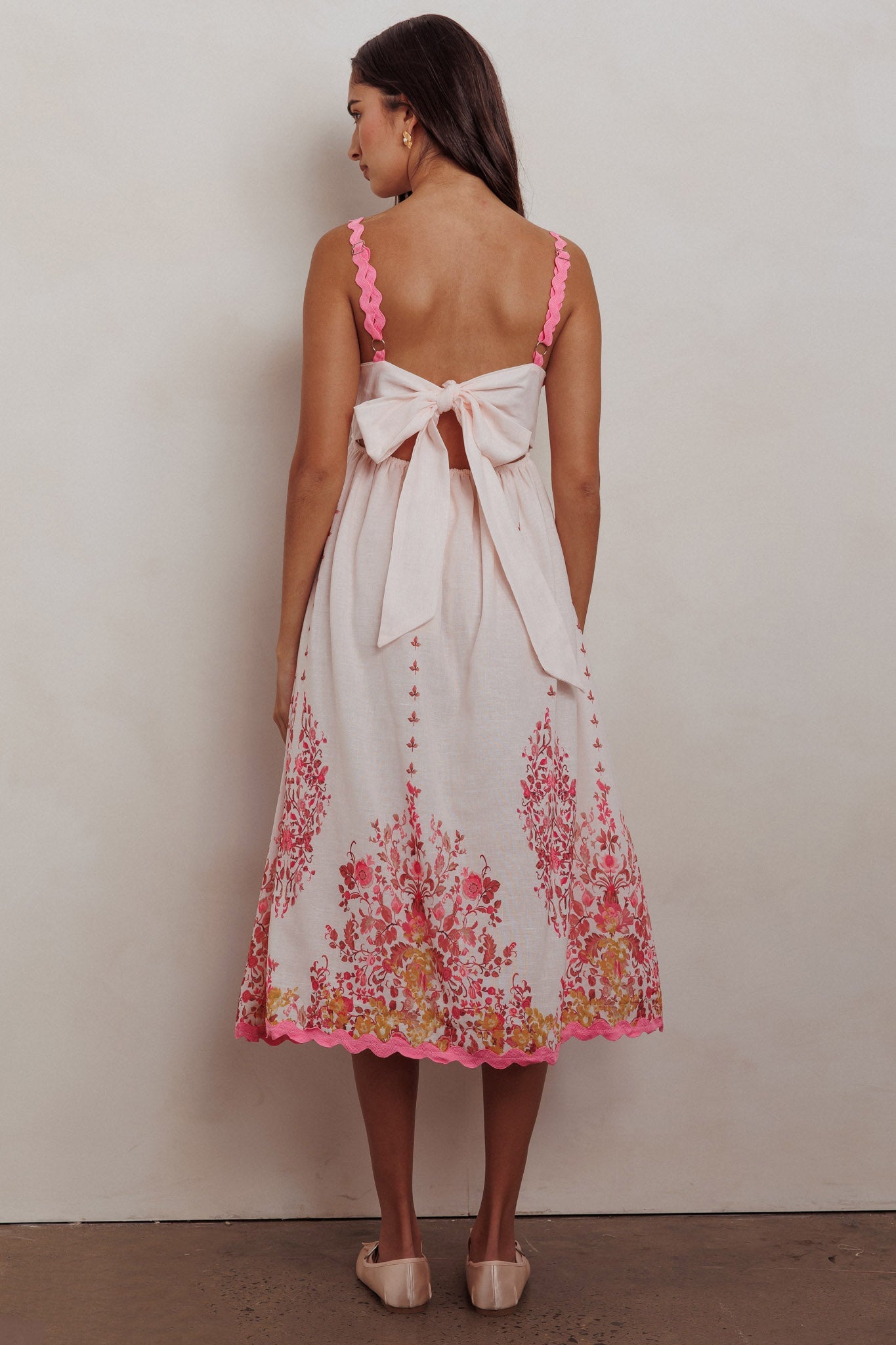 Elegant Summer Strap Blush Floral Print Back Tie-Up Midi Dress with Trim Band Detailed