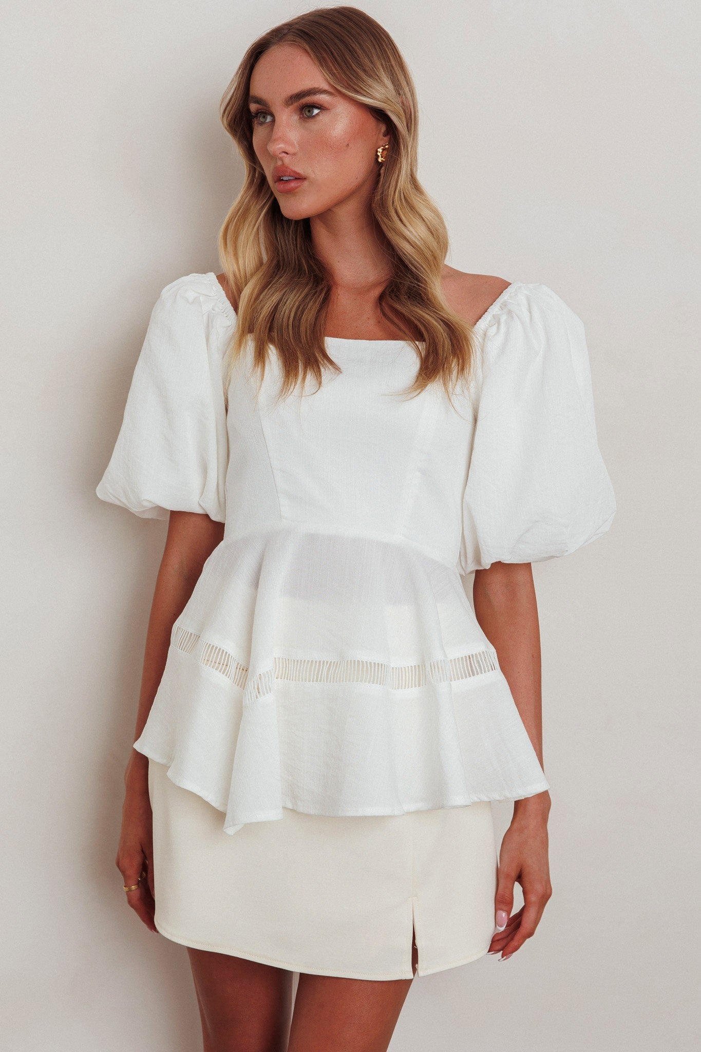 Elegant Off Shoulder White Lace Detailed Top with Puffy Sleeve