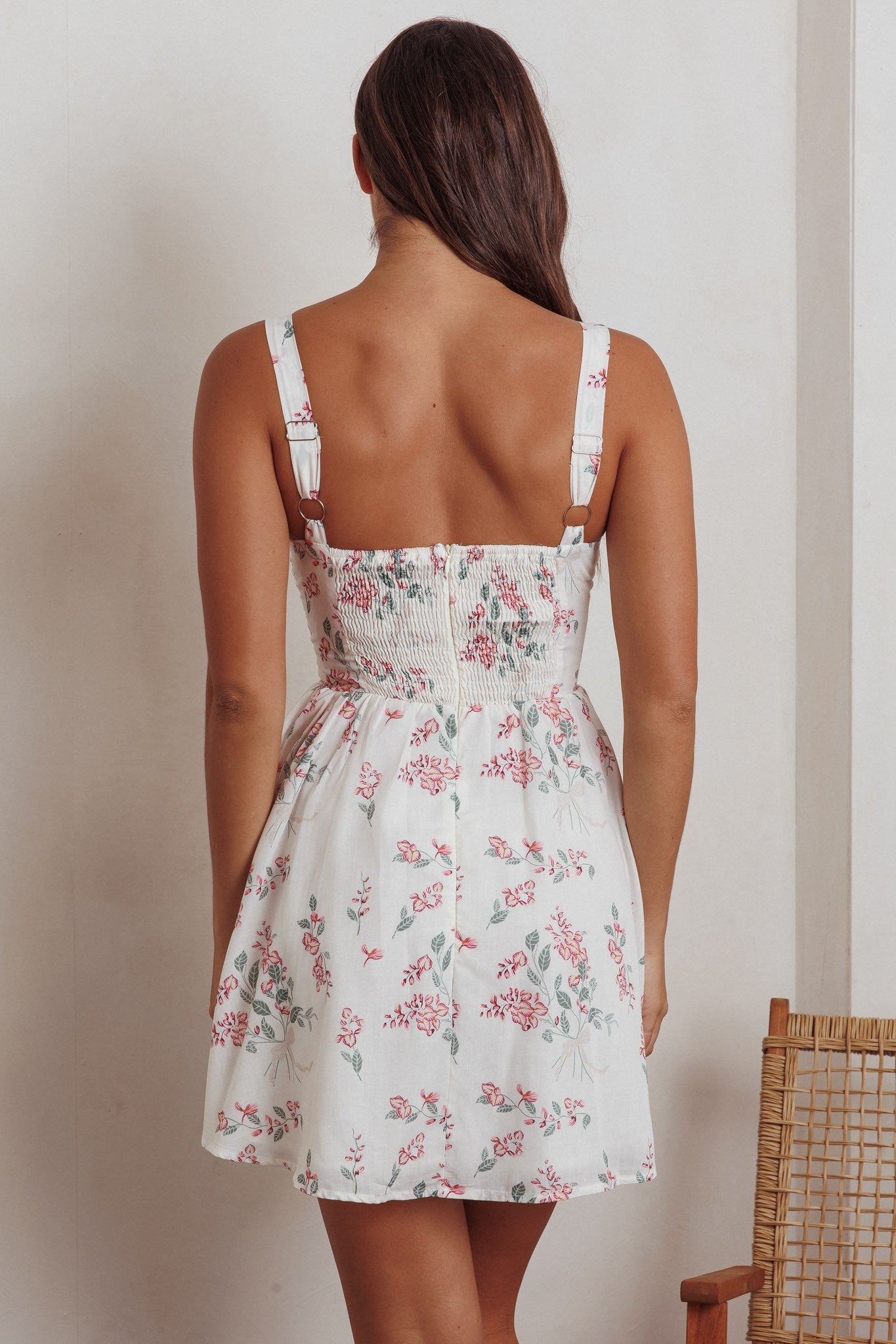 Fashion Summer Strap Cream Floral Print Ruffle Corset Tie-Up Dress EDITE MODE Fashion Summer Strap Cream Floral Print Ruffle Corset Tie-Up Dress EDITE MODE