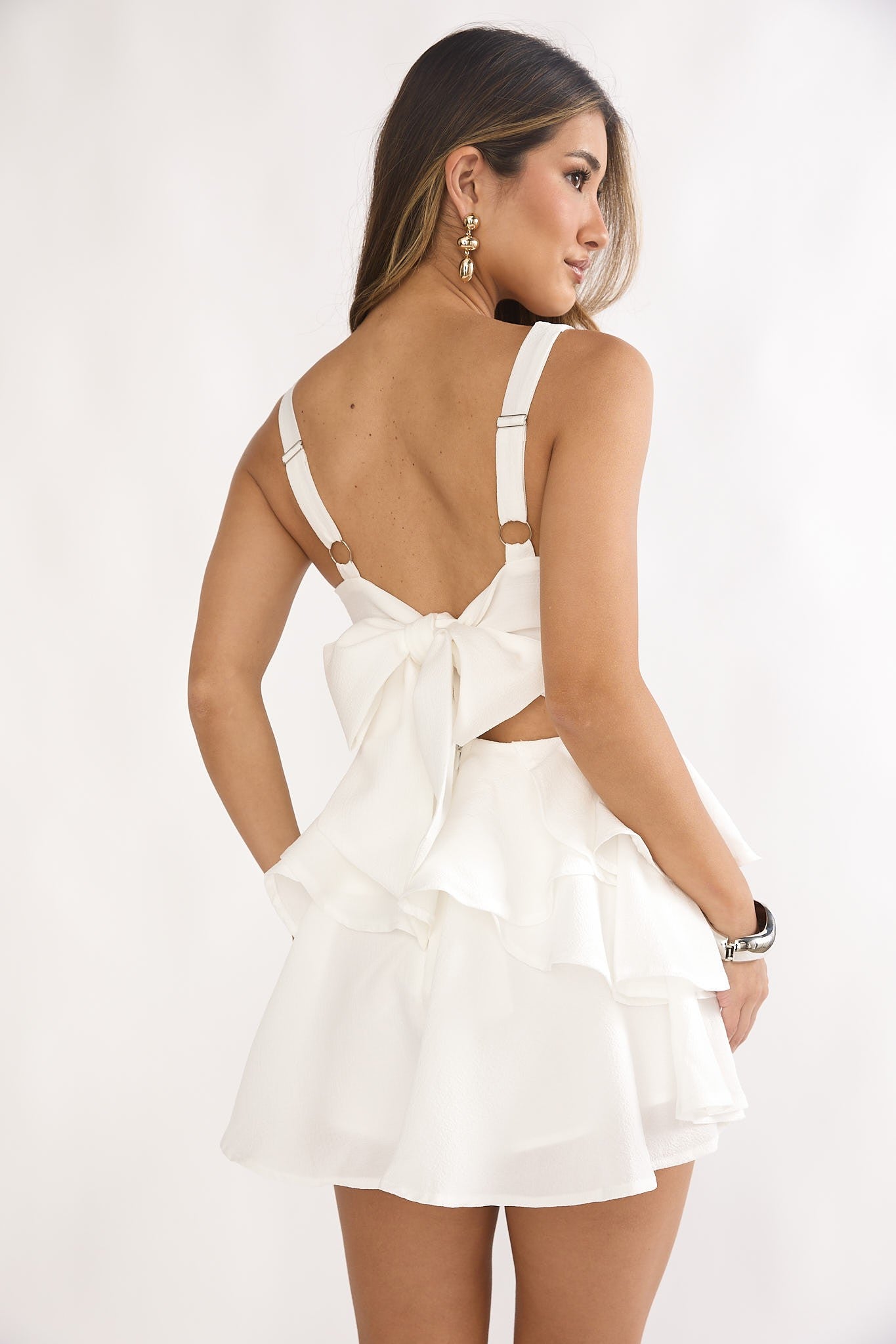 Fashion Strap White Texture Detailed V-Neck Ruffle Back Tie-Up Romper
