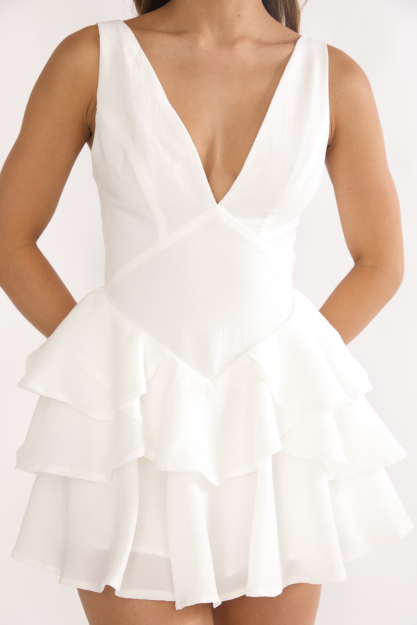Fashion Strap White Texture Detailed V-Neck Ruffle Back Tie-Up Romper
