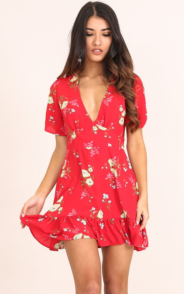 Fashion Red Floral Print V-Neck Ruffle Dress