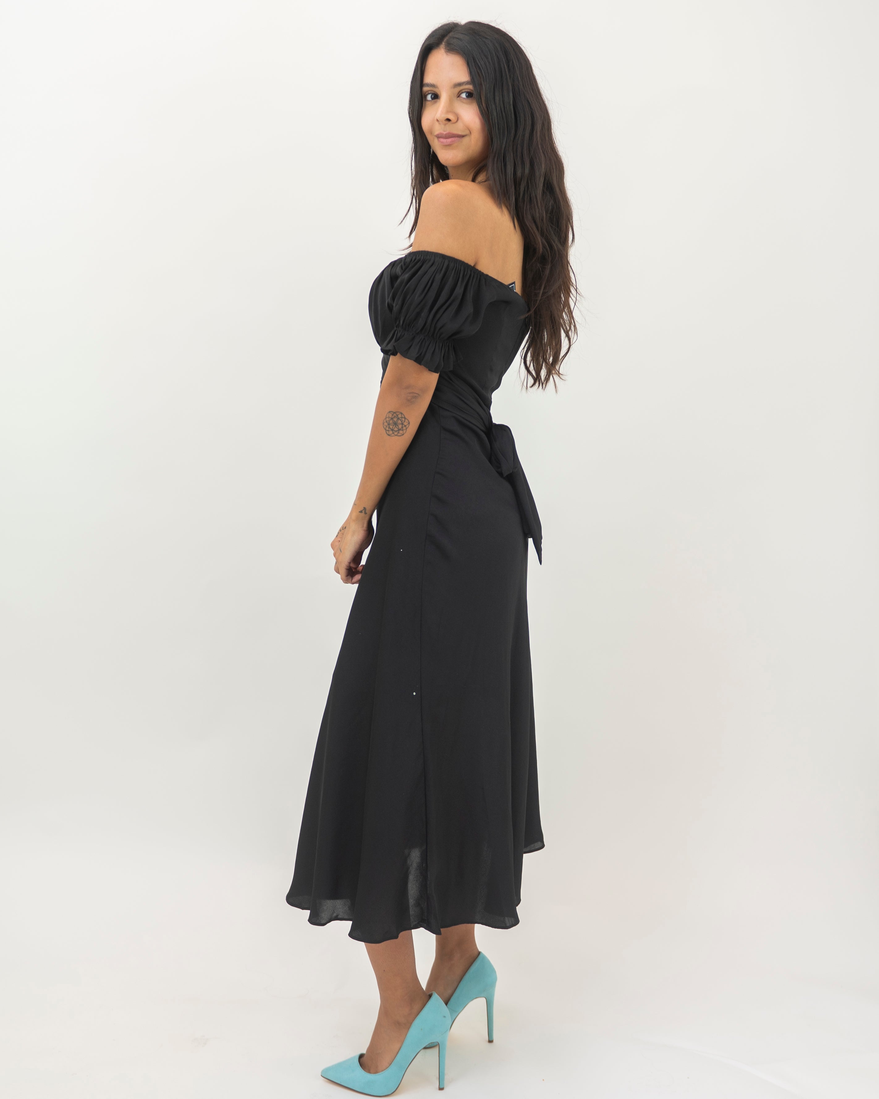 Elegant Off Shoulder Black Satin Tie-Up Ruffle Maxi Dress S / Black Elegant Off Shoulder Black Satin Tie-Up Ruffle Maxi Dress S / Black