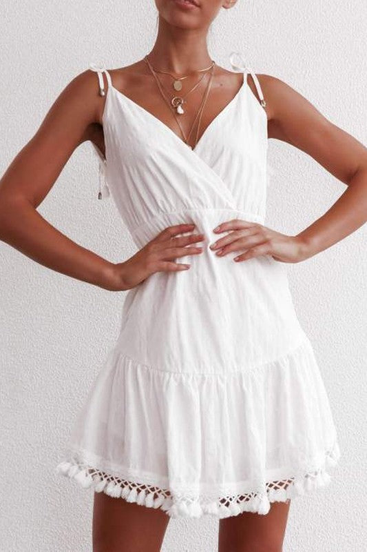 Fashion Summer Strap Tie-Up White Tassel Dress