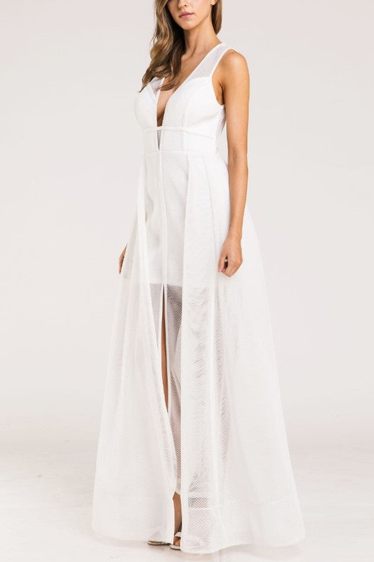 Elegant White V-Neck Mesh A-Line Sleeveless Maxi Dress