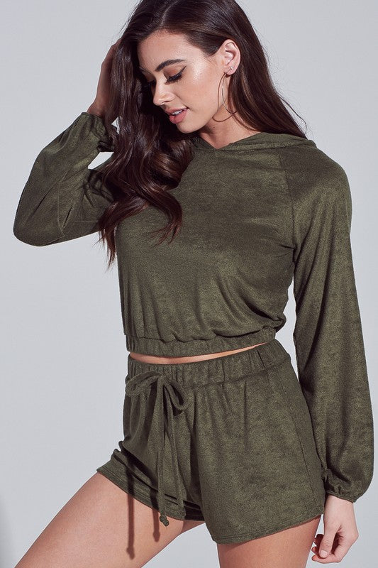 Fashion Olive Crop Sweater with Bell Sleeve