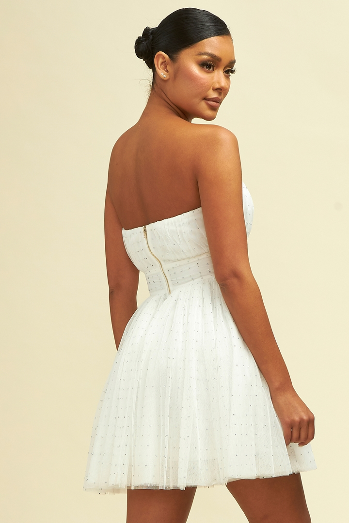 Elegant Strapless White Crystal Detailed Ruffle Dress