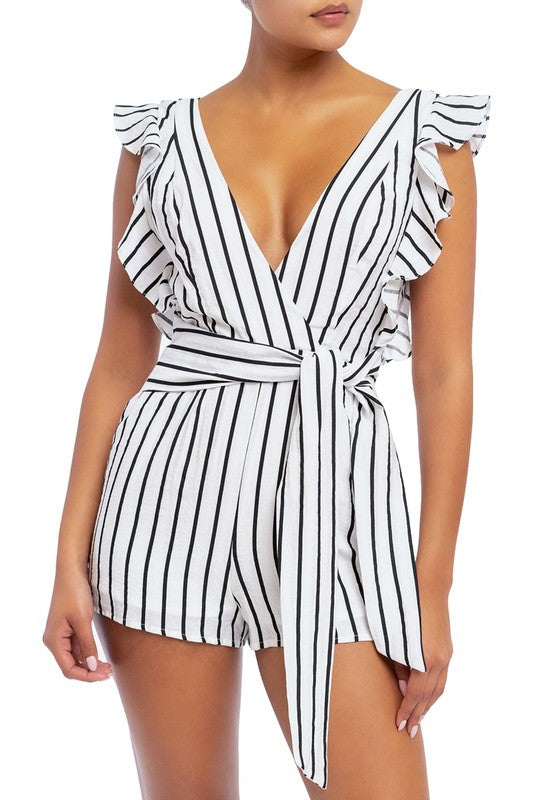 Fashion Black Contrast Ruffle Tie-Up Romper with Band Sleeve Detailed