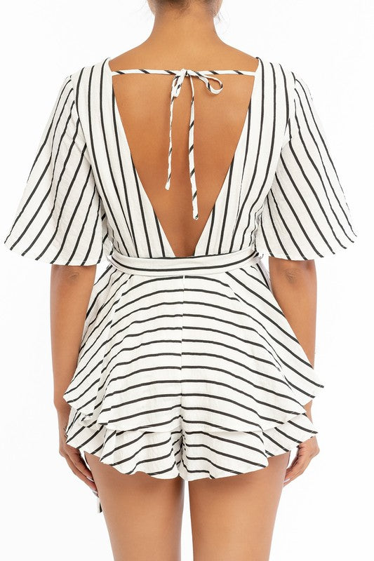 Fashion Summer White Contrast Ruffle Tie-Up Romper