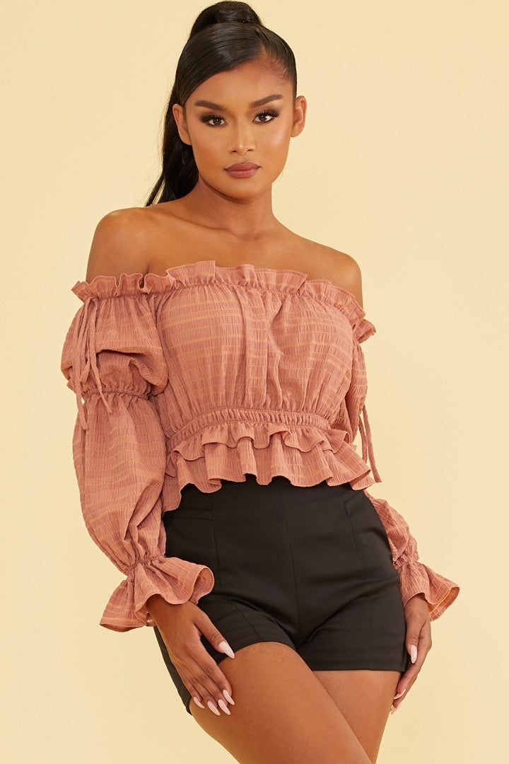 Fashion Off Shoulder Blush Textured Ruffle Top with Long Sleeve