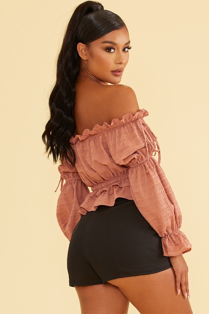 Fashion Off Shoulder Blush Textured Ruffle Top with Long Sleeve