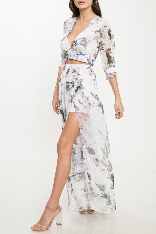 Elegant Floral V-Neck Summer Top