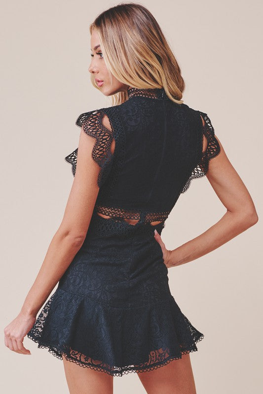 Elegant Black Lace Crop Ruffle Dress with Band Sleeve Detailed