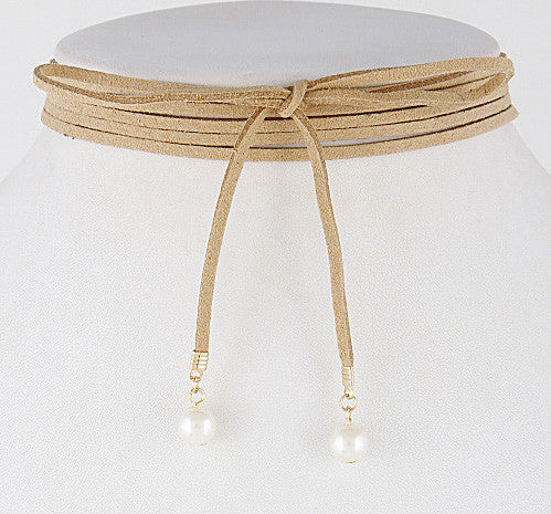 Fashion Choker Necklace with Pearl Details