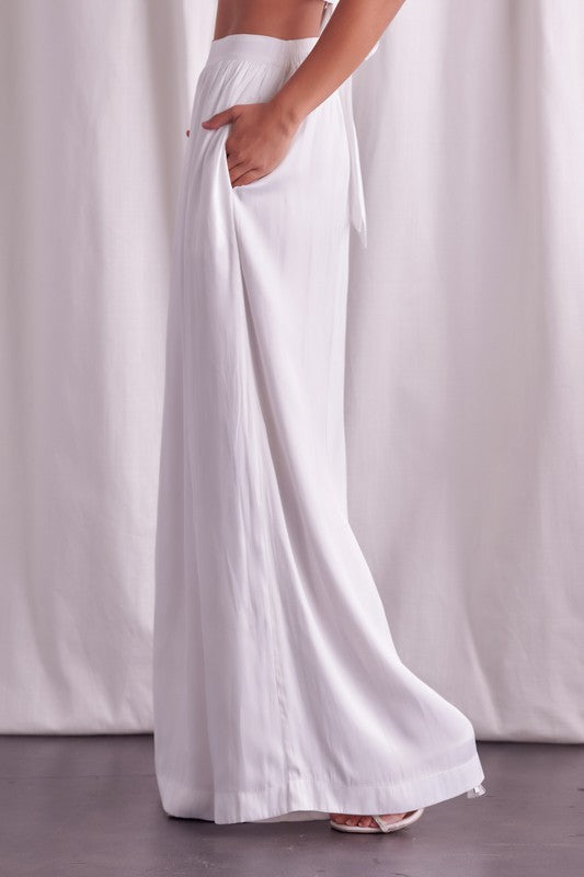 Fashion White Satin High Waisted Wide Leg Pants EDITE MODE Fashion White Satin High Waisted Wide Leg Pants EDITE MODE
