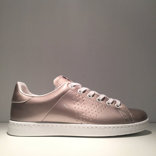 Fashion Glossy Grey Sneaker